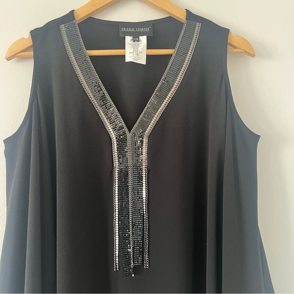 Frank Lyman Cold Shoulder Embellished Tunic Black Made in Canada Size L - Picture 3 of 8
